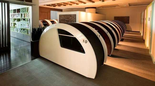 لكل مسافر من #دبي .. يمكنك الآن "النوم" في المطار