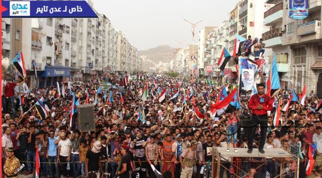 فيديو/ الحشود المؤيدة للانتقالي الجنوبي في عدن 