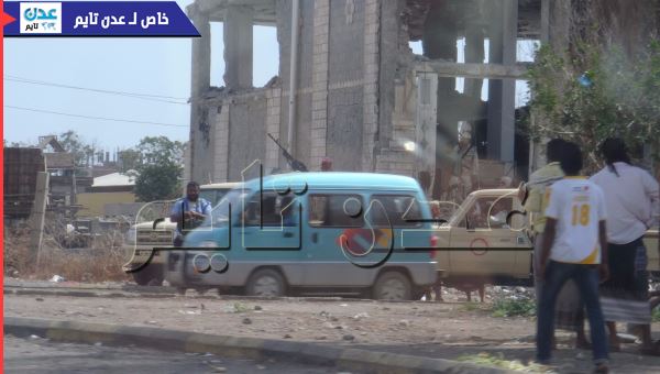  ترقب حذر في المنصورة وانتشار قوات أمنية في مداخل عدن( صور)