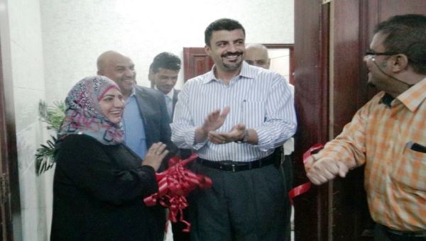  وكيلا محافظة عدن يفتتحان المقر الجديد لمؤسسة أجيال للتنمية ( صور)