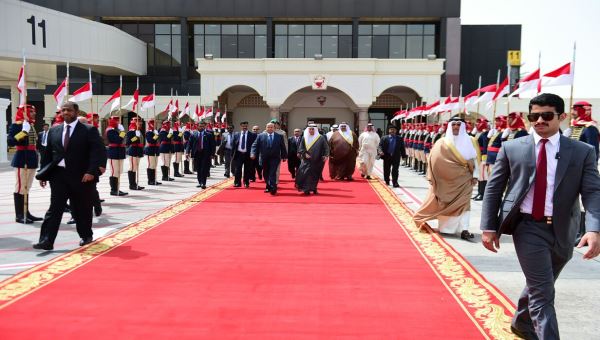 الرئيس هادي ينهي زيارته للكويت والبحرين
