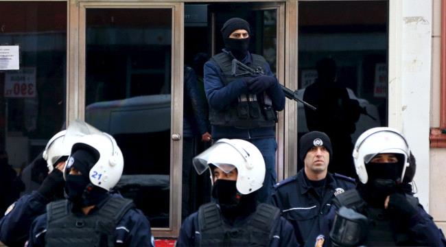 تركيا .. اعتقال 47 شخصاً يشتبه في دعمهم لمحاولة الانقلاب