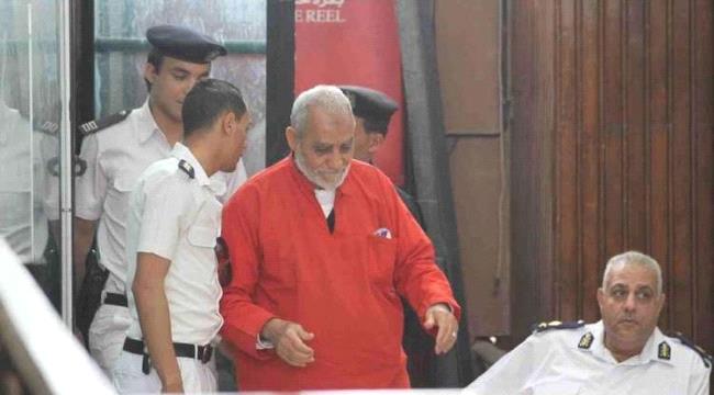 مصر.. تخفيض حكم بإعدام مرشد الإخوان المسلمين إلى المؤبد