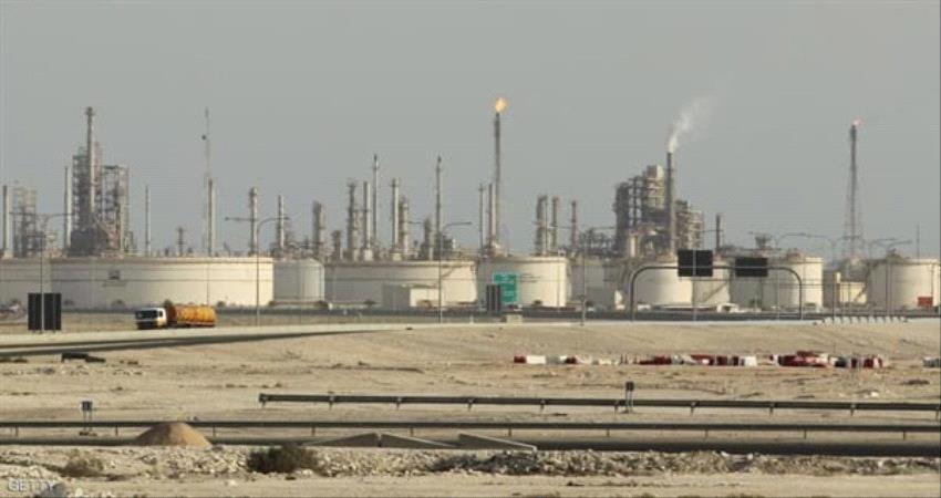 مركزي عدن يؤكد استمراره في عملية المصارفة لمستوردي النفط