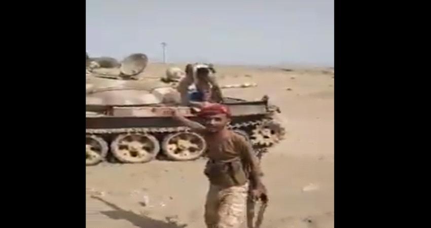 فيديوهات متداولة توثق غنائم للقوات الجنوبية من دبابات مليشيات الاخوان بأبين - شاهد