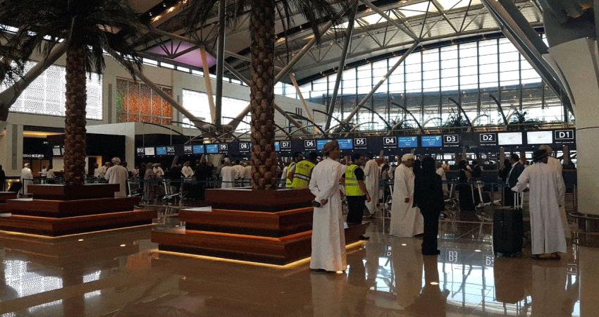 سلطنة عمان تعلق دخول المسافرين من 10 دول