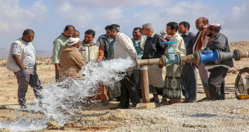  افتتاح بئرين مياه في مديرية الشحر بمحافظة حضرموت بتمويل إماراتي