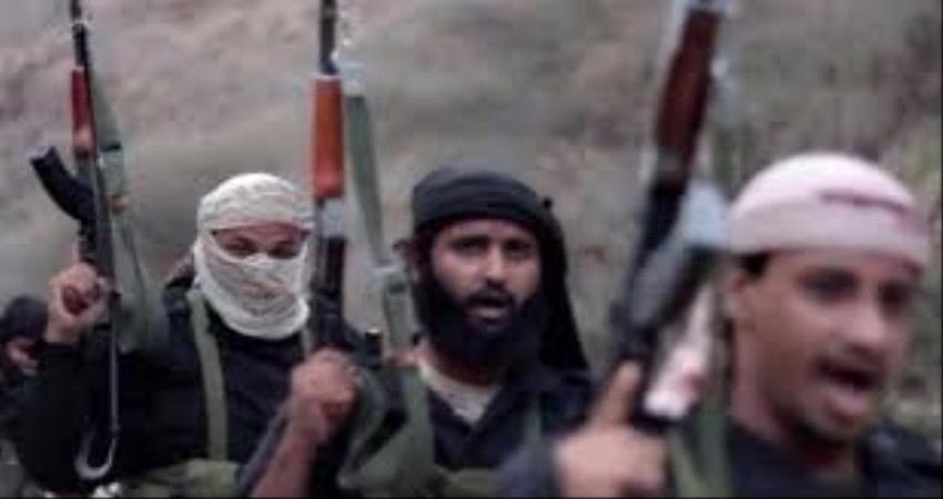 باحث دولي: إيران مازالت تدعم التنظيمات الإرهابية في اليمن