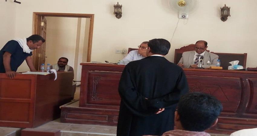 محكمة في حضرموت : الإعدام قصاصاً رمياً بالرصاص حتى الموت لمدان بقتل طفل