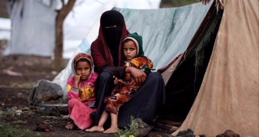 الحوثي يفاقم الأزمة الإنسانية للنازحين في مأرب