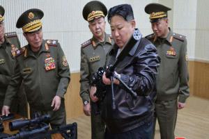 زعيم كوريا الشمالية يرفع الاستعدادات للحرب "تغيير تاريخي"