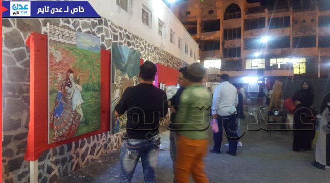 ردود افعال مجتمعية على حادثة رمي قنبلة غازية في معرض فنون تشكيلية في #عدن "صور"