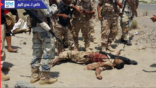  صور قتلى القاعدة في الكود والجيش يسيطر على مدخل زنجبار ( صور)