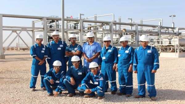 عمال شركة نفطية في الجنوب يستهجنون التعامل المناطقي لمالية صنعاء