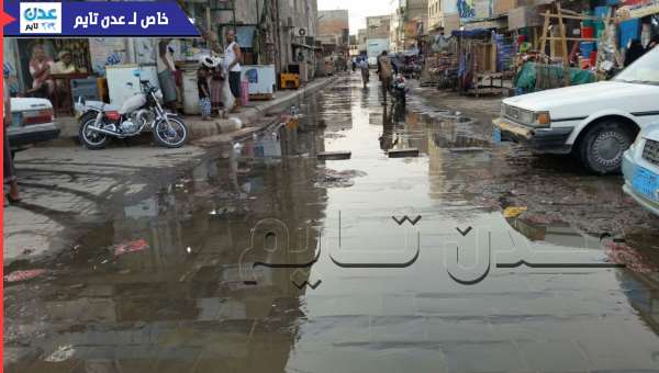 لحج : الحزام الأمني يحتجز 6 أشخاص بتهمة افتعال مشاكل لتصريف مياه الصرف الصحي 