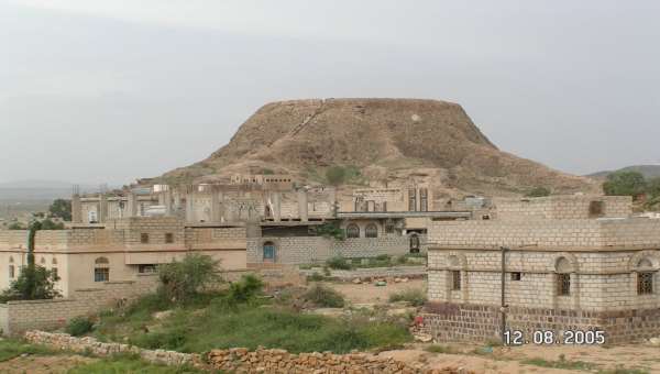 الحوثيون يفشلون في اقتحام مدينة دمت .. وعدد قتلاهم يتجاوز الـ 100 في يومين