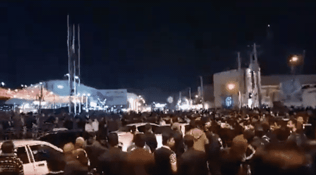 عاشر أيام انتفاضة #إيران .. مظاهرات ليلية في #طهران و #الأهواز