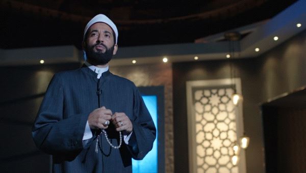 “مولانا” يُشعل سجالًا حادًا وسط مطالبات بمنعه من الظهور