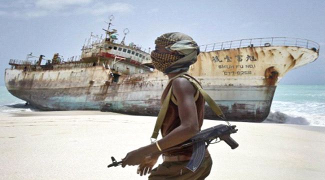 قراصنة يختطفون سفينة في خليج عدن