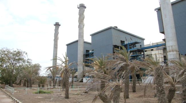 تشغيل محطة كهرباء المخا بعد صيانتها بدعم من الهلال الاماراتي( صور) 