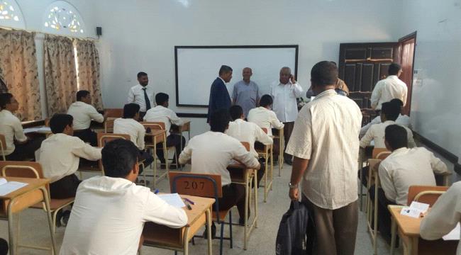 44 مركز إمتحاني في امتحانات الثانوية العامة بمدارس وادي وصحراء حضرموت