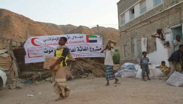 #حضرموت : #الهلال_الاحمر_الاماراتي يوزع 3 الاف سلة غذائية في #ثمود