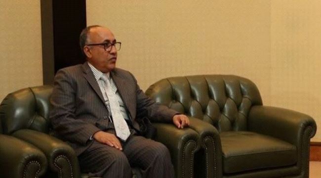 محافظ البنك المركزي يوضح سبب تأخر المرتبات 