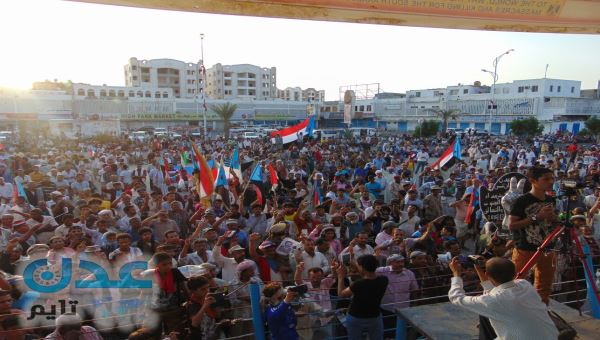 بحضور الشنفره.. الجنوبيون يحتشدون في ذكرى التصالح والتسامح بعدن(صور)