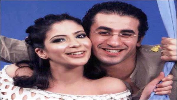 أحمد حلمي يمازح زوجته منى زكي عبر"تويتر"