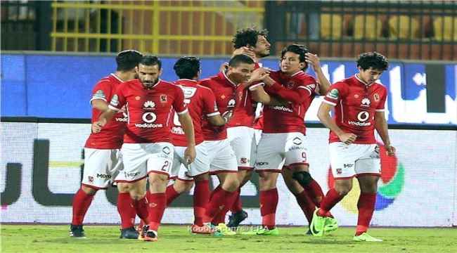 الأهلي المصري يواجه أسوان غداً الأحد  وينتظر هدية الزمالك