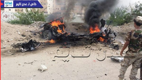 فيديو/ نجاة محافظ ومدير أمن عدن من تفجير سيارة مفخخة.. حصري لـ عدن تايم