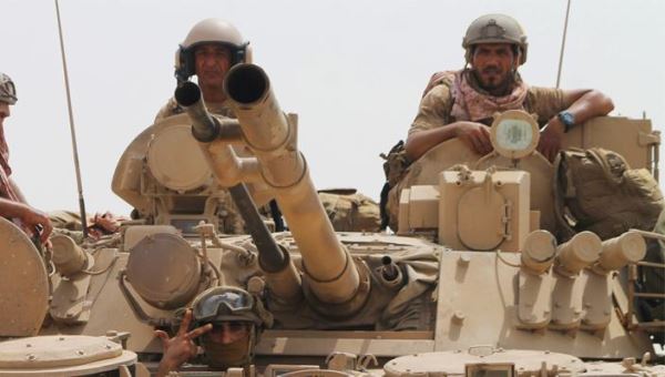 لماذا حسمت الإمارات مبكرا المعركة ضد الحوثيين والقاعدة؟