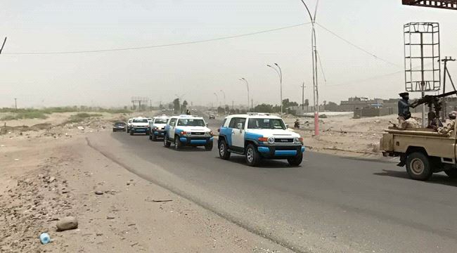   قوات التدخل السريع بلحج تلقي القبض على تاجر مخدرات