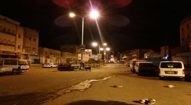 بادرة شبابية تعيد إنارة زنجبار في ظل تنصل السلطة المحلية