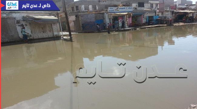 دار سعد ..مياه الصرف الصحي تمتد حوالي 300 متر والسلطة المحلية تتقاعس (تقرير خاص)