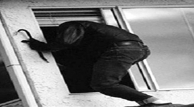 لص يترك رسالة اعتذار عقب سرقته منزل في #تعز