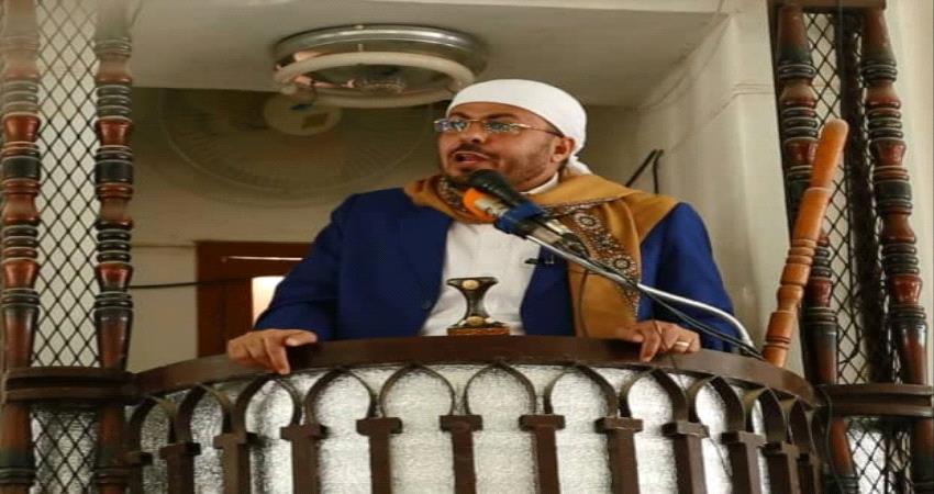وزير الأوقاف من داخل وادي #حضـرموت.. يجب أن نتعاون مع أجهزة الدولة والوقوف خلف #الـرئيس_هادي