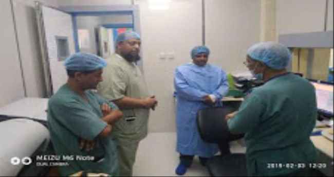 العمودي يطلع على سير الحملة الطبية لجراحة القلب بالمكلا 