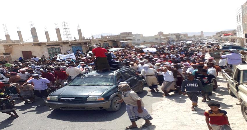 تقرير خاص- ما هي رسائل مسيرة سقطرى الرافضة للتواجد العسكري الشمالي؟