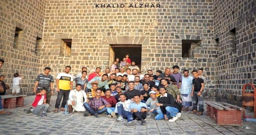 أبناء العاصمة عدن يحتفون بإفتتاح قلعة صيرة التاريخية 