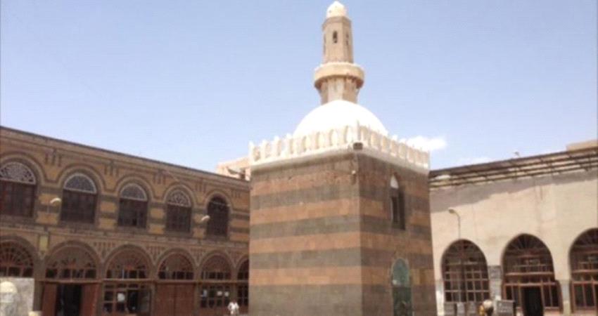  ميليشيا الحوثي تواصل ممارساتها الطائفية في المساجد