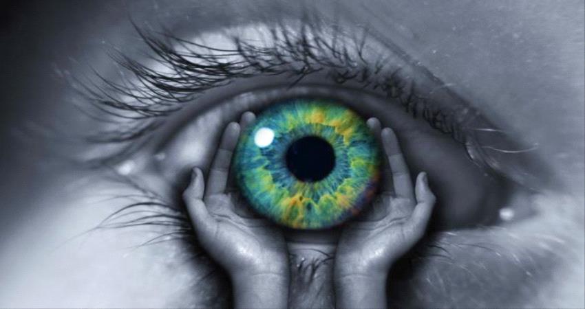 5 أسباب لانفصال شبكية العين.. احذر الشيخوخة والسكر