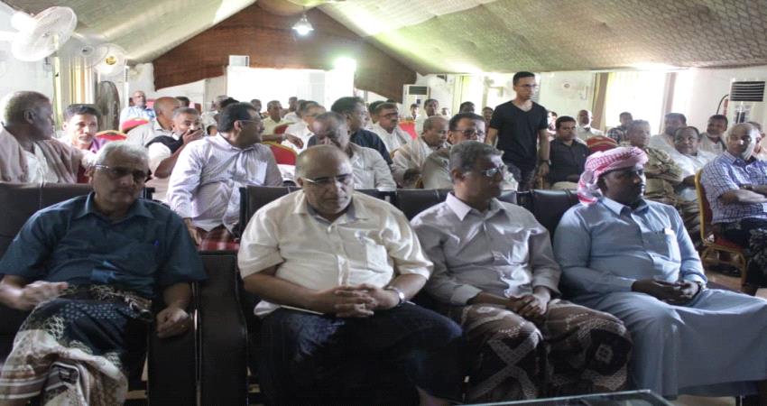 الهيئة الإدارية لنادي المكلا تقيم فعالية تأبين نجم النادي الكابتن عبدالقادر يوسف قوليد ..