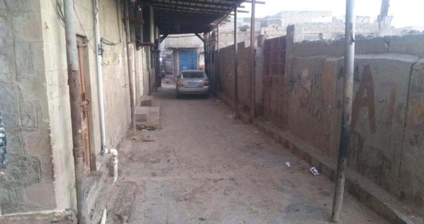 إمام مسجد شهير في لحج:"تعليق الصلاة في المساجد جاء حرصا على أرواح الناس "