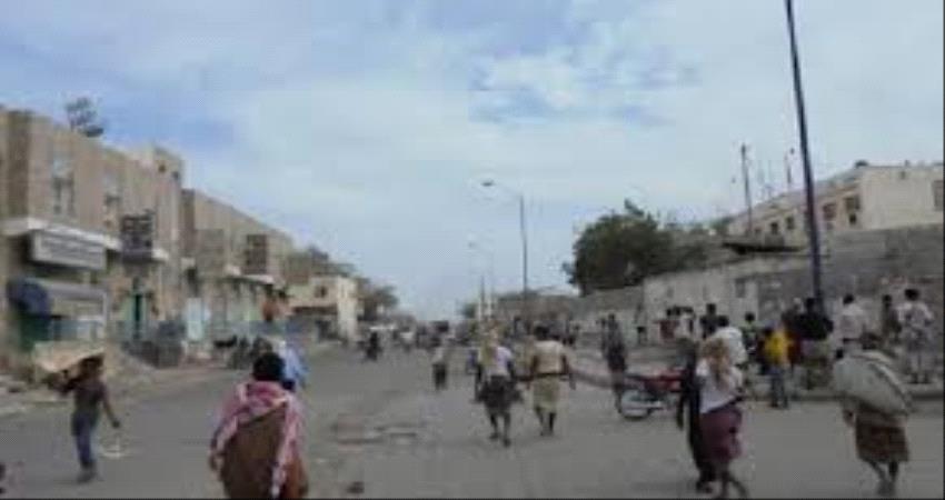 لحج.. استياء مجتمعي من تأخير حملات الرش الاحترازي ومصدر صحي يوضح السبب 