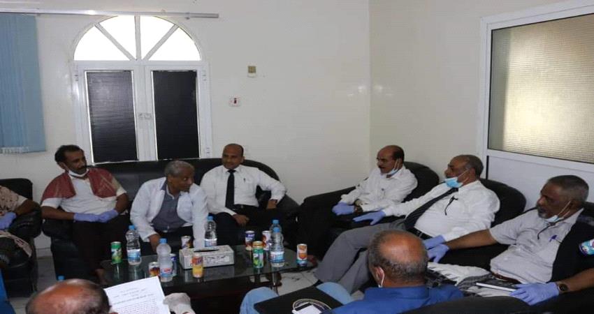 انتقالي حضرموت يقدم مستلزمات طبية لمستشفى ابن سيناء 