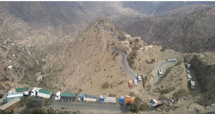 لحج..إغلاق طريق رئيس غربي المحافظة لهذا السبب! 