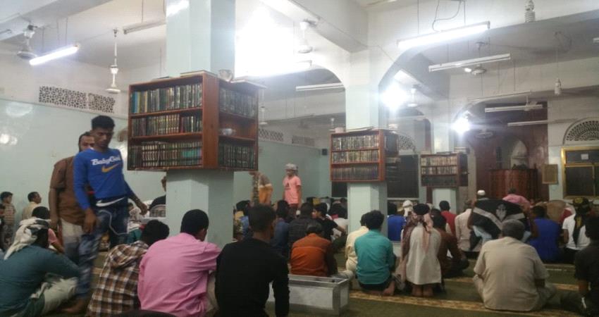 اجتماع بلحج يقر اعادة فتح المساجد لحين ظهور " كورونا " !!