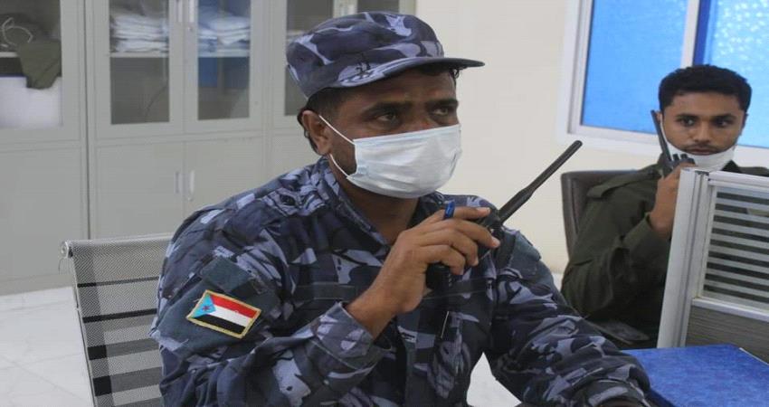 صور .. بدء تنفيذ حظر التجوال في المكلا بحضرموت