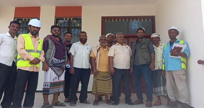 تسليم مشروع بناء مركز للأمومة والطفولة في الملاح بلحج